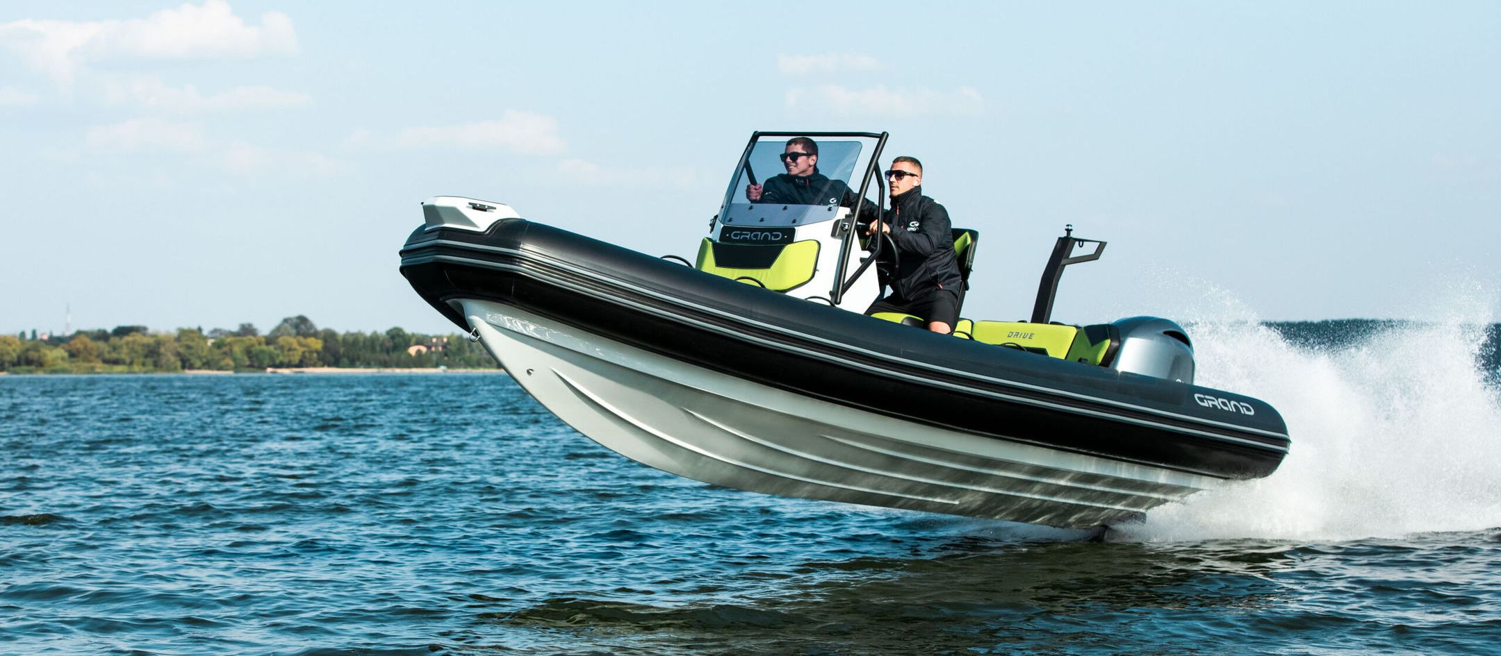 GRAND D600
