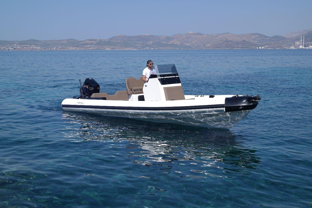HYDROHULLS HH8