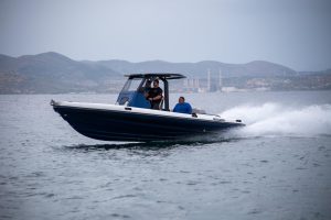 HYDROHULLS HH9