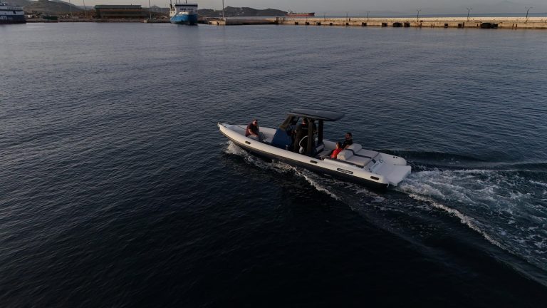 Hydrohulls HH9