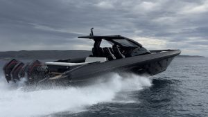 Technohull Alpha 45 – Motorboot, Bild 2